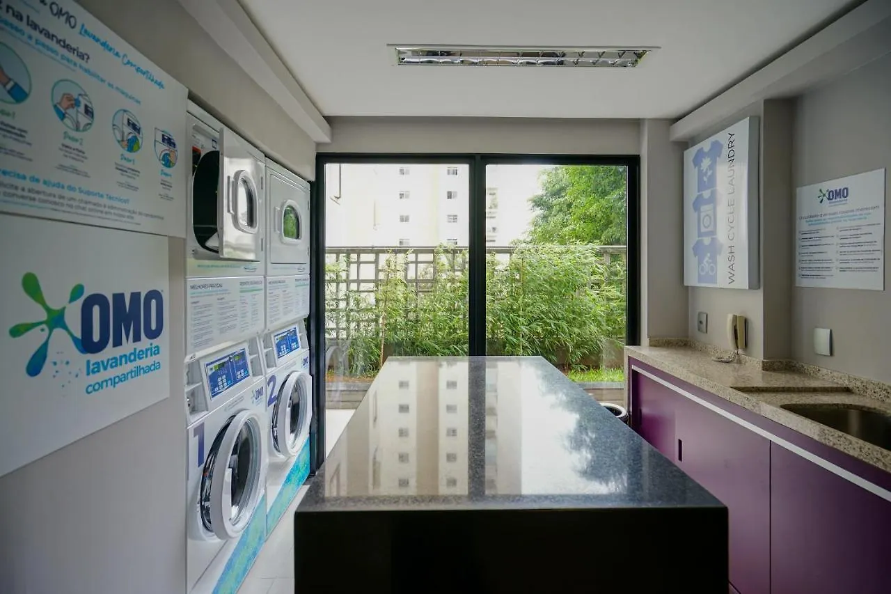 Studio com garagem, academia e piscina no prédio - Vila Olímpia Apartamento São Paulo Brasil