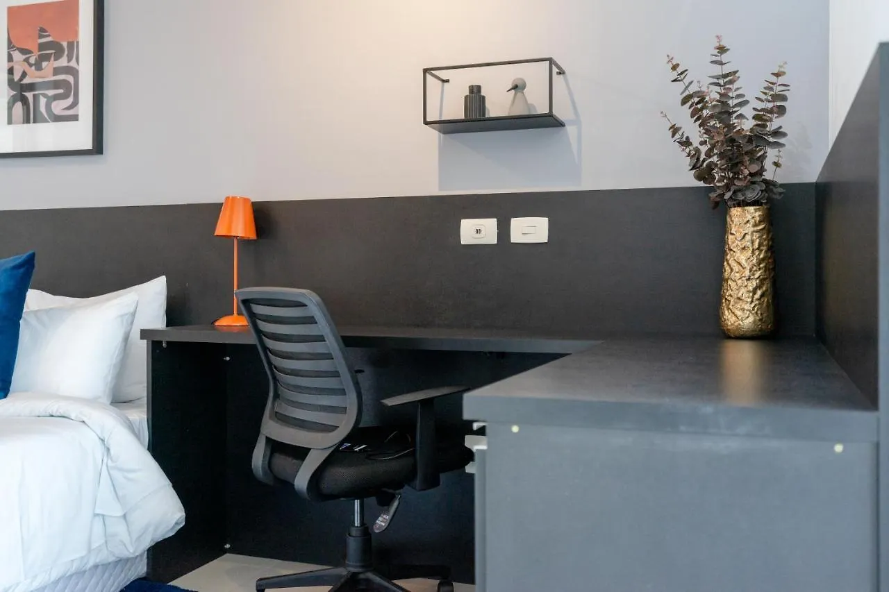 Studio com garagem, academia e piscina no prédio - Vila Olímpia Apartamento São Paulo Brasil