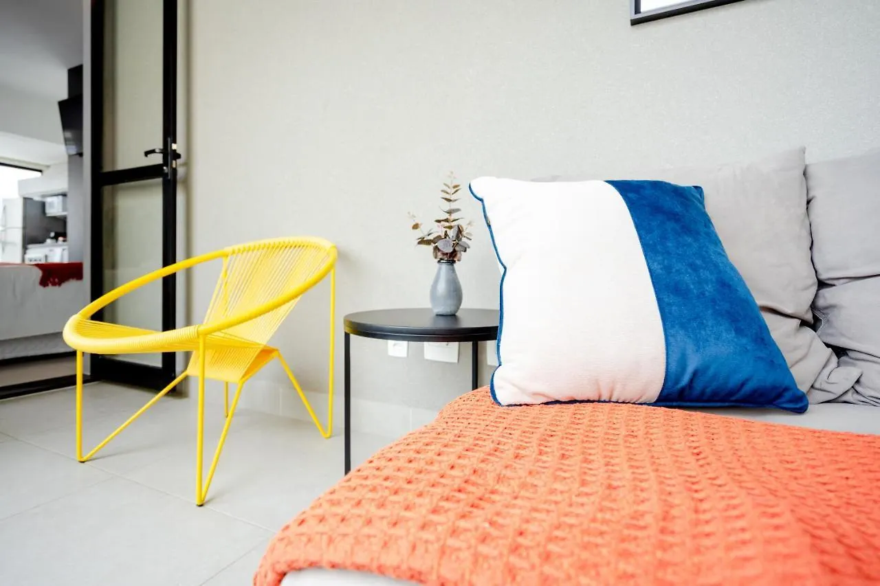 アパート サンパウロStudio Com Garagem, Academia E Piscina No Predio - Vila Olimpiaアパートメント ブラジル