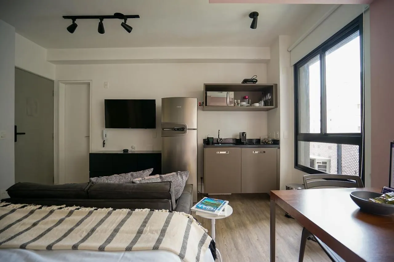 Studio com garagem, academia e piscina no prédio - Vila Olímpia Apartamento São Paulo Brasil