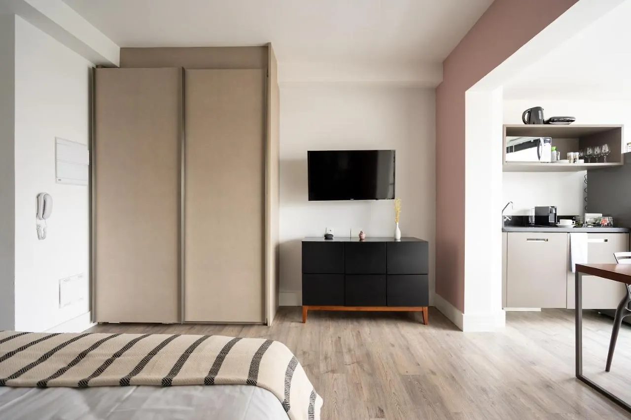 Studio com garagem, academia e piscina no prédio - Vila Olímpia Apartamento São Paulo
